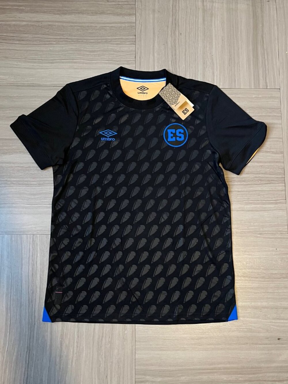 El Salvador Umbro 2025/26 Third Shirt Jersey Camiseta | Size Men's L | BNWT